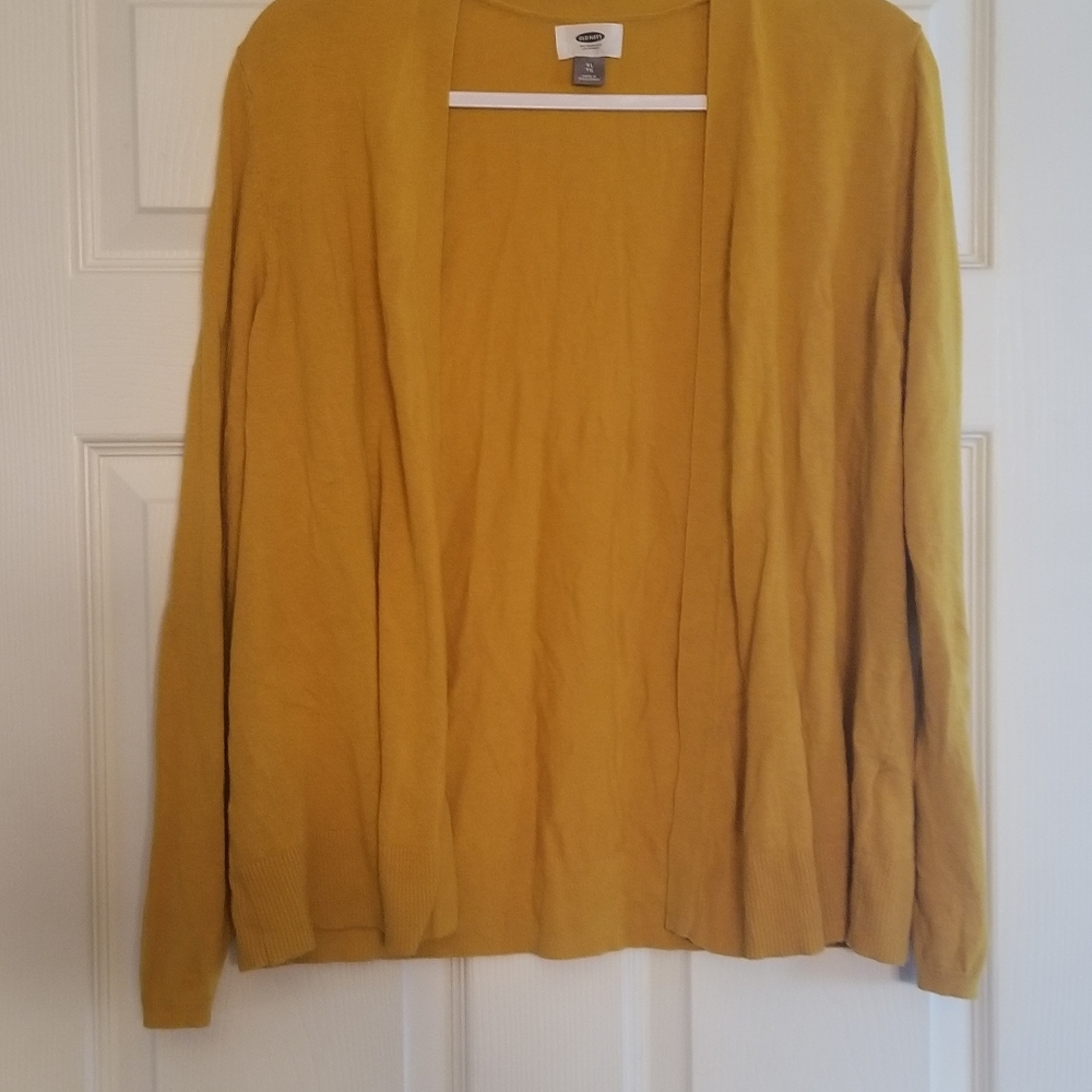 Cardigan - Picture 2 of 3
